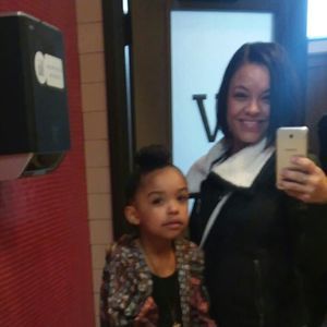 Meet your Posher, Develle